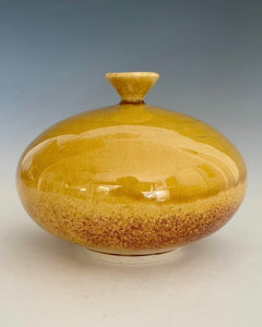 Wheel thrown Ceramic Vase by Galaxy Clay Fine Art