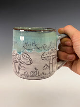 Load image into Gallery viewer, Wheel Thrown Mug