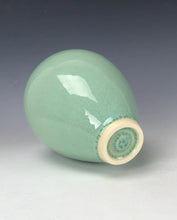 Load image into Gallery viewer, Wheel thrown Ceramic Vase by Galaxy Clay Fine Art