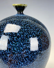 Load image into Gallery viewer, Wheel thrown Ceramic Vase by Galaxy Clay Fine Art