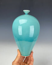 Load image into Gallery viewer, Wheel thrown Ceramic Vase by Galaxy Clay Fine Art