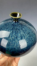 Load image into Gallery viewer, Ceramic Wheel thrown Vessel by Galaxy Clay Fine Art