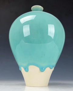 Ceramic Wheel thrown Porcelain Vase