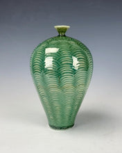 Load image into Gallery viewer, Handmade decorative Porcelain vase