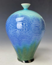 Load image into Gallery viewer, Handmade Decorative Ceramic Vase