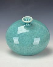Load image into Gallery viewer, Wheel thrown Ceramic Vase by Galaxy Clay Fine Art